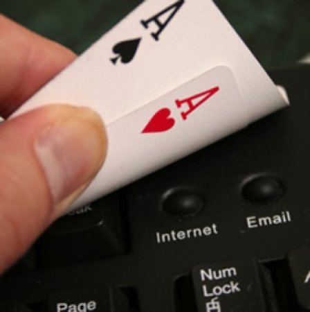 Как играть в покер онлайн.